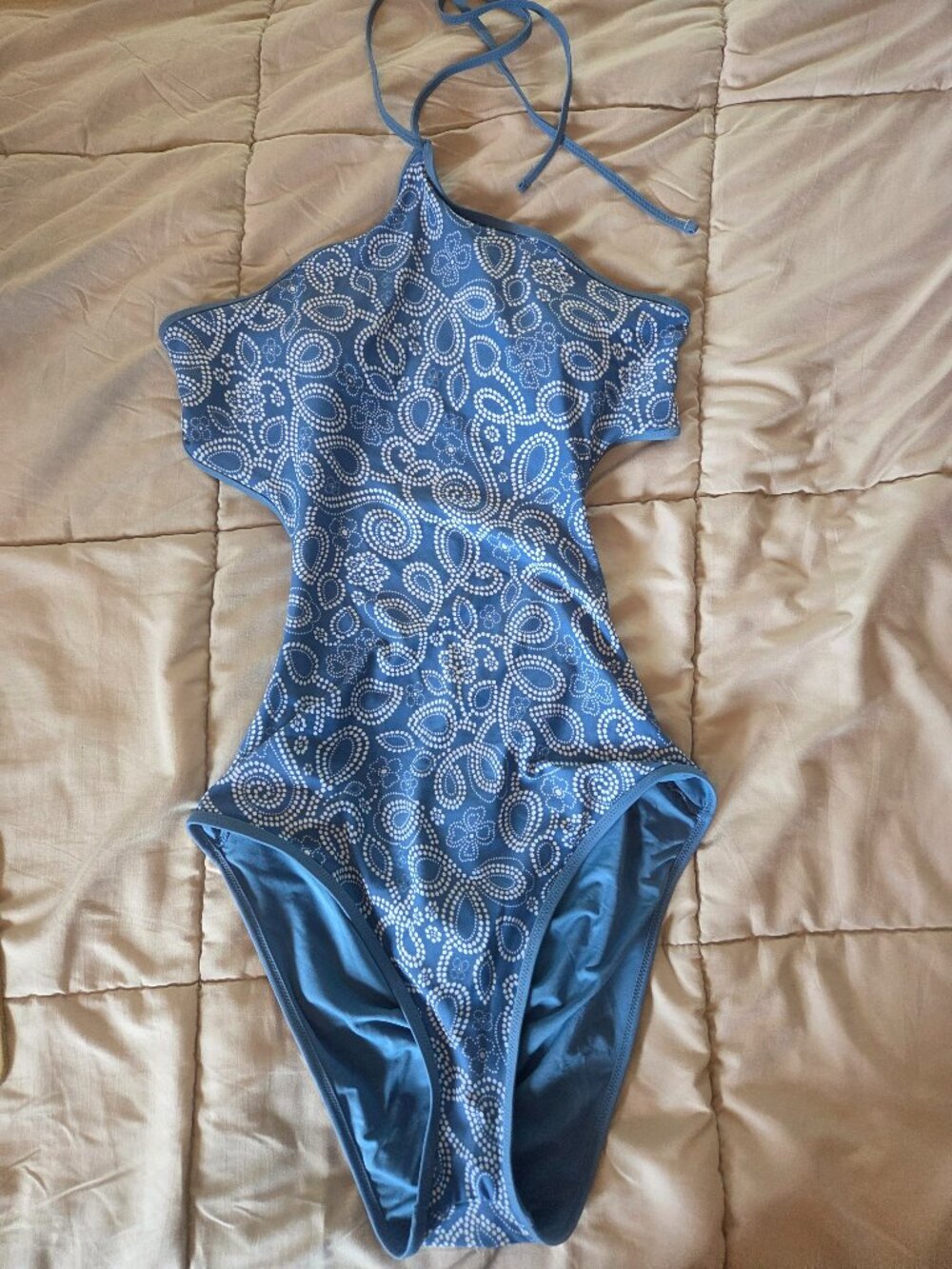 Aerie Swim Cutout Halter Neck One Piece Suit Blue Paisley Size Large
